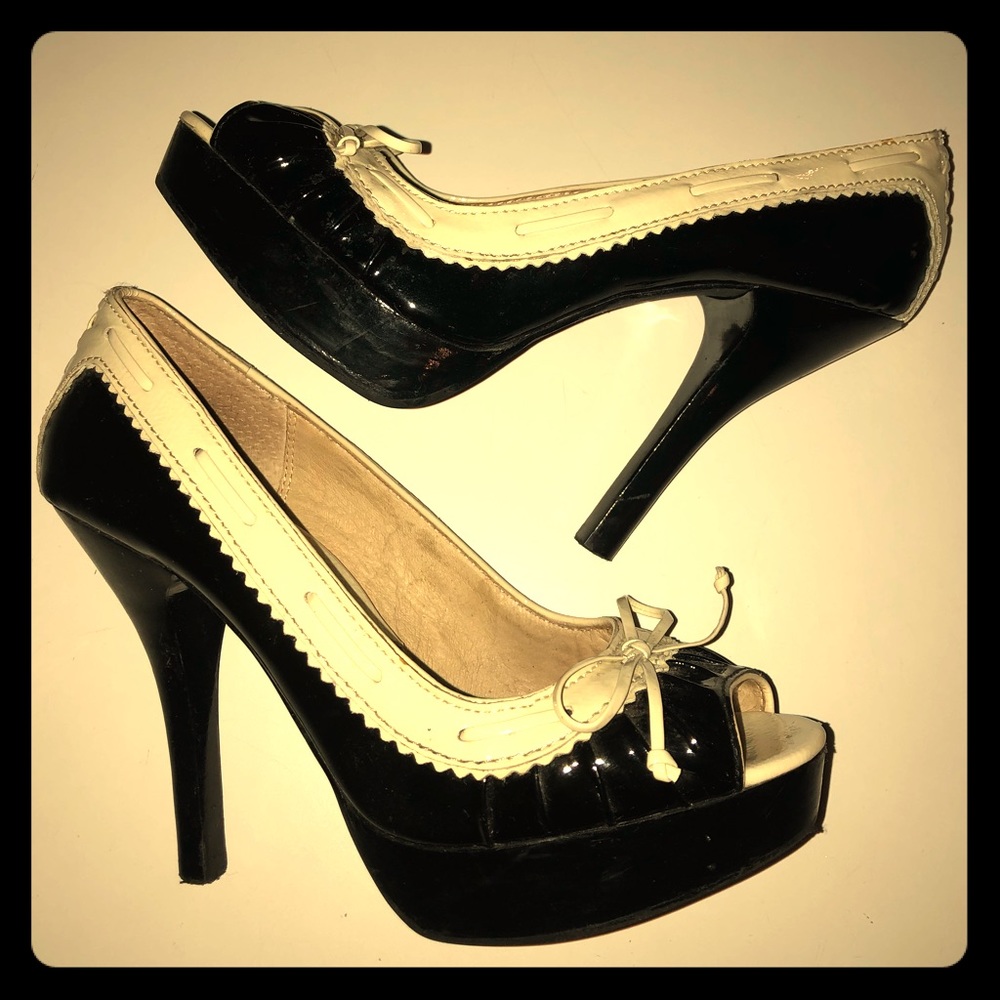 Michael Kors Black and Cream Peep Toe Pumps
